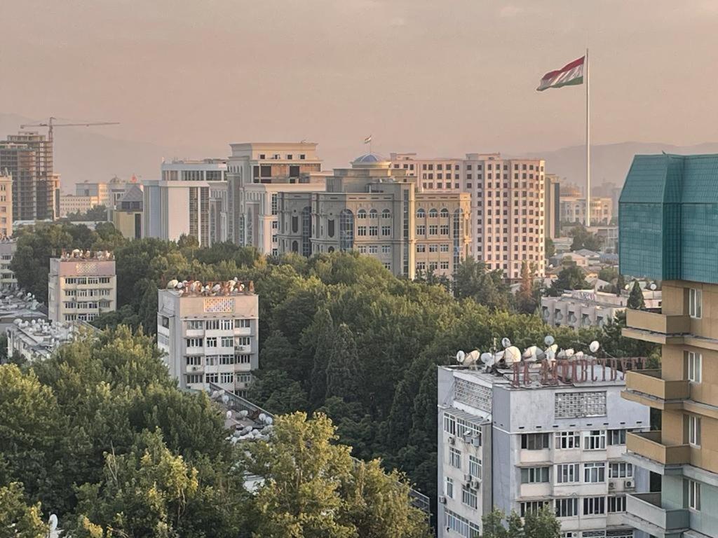 Appartement Kholova Dushanbe Bagian luar foto